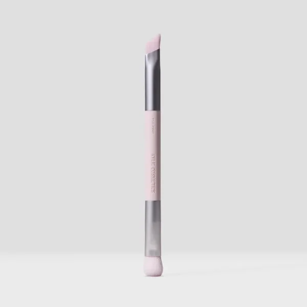 Precise Sculpting Complexion Brush 05